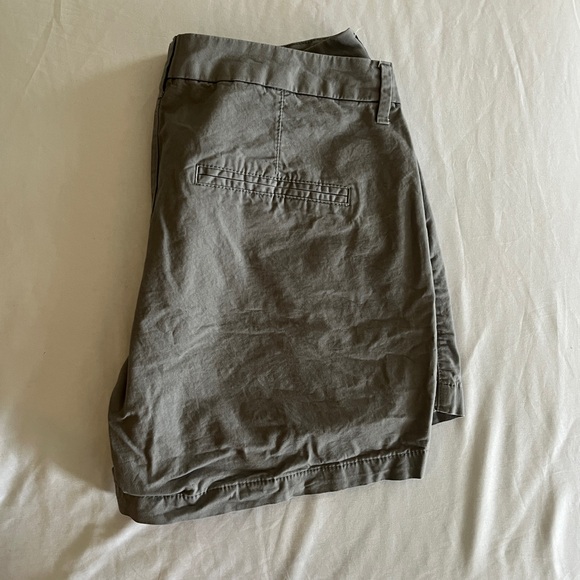 Old Navy Short - Picture 2 of 2